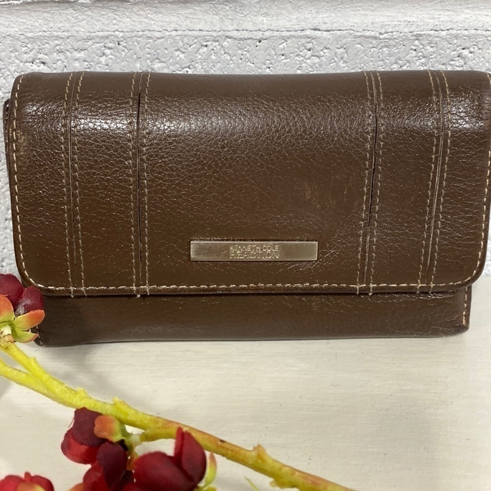 Kenneth Cole reaction genuine leather ladies wallet​​​​​​​​​​​​​​​​